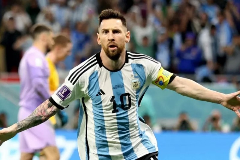 MIL JOGOS Messi brilha Argentina vence Austrália e pega Holanda nas